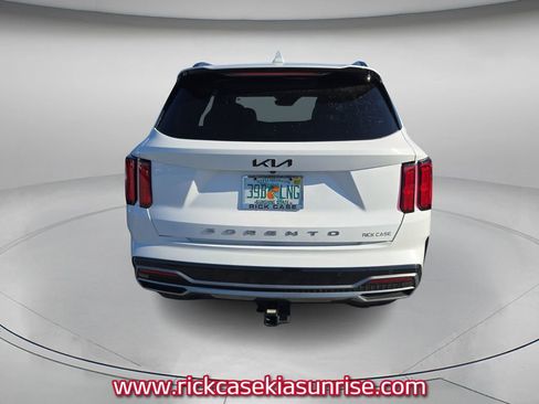 Used 2022 Kia Sorento SX image 5