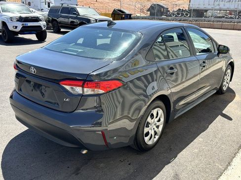 Used 2023 Toyota Corolla LE FWD image 3