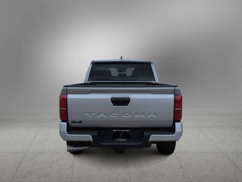 Used 2026 Toyota Tacoma TRD Off-Road AWD/4WD image 5