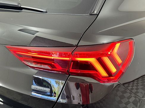 Used 2019 Audi Q3 2.0T Premium Plus image 26