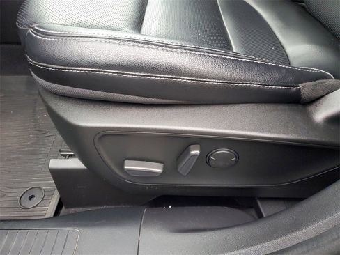 Used 2022 Ford Escape SEL image 7