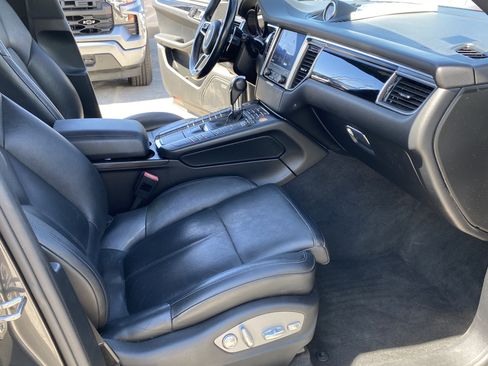 Used 2018 Porsche Macan S w/ Premium Package Plus AWD/4WD image 23