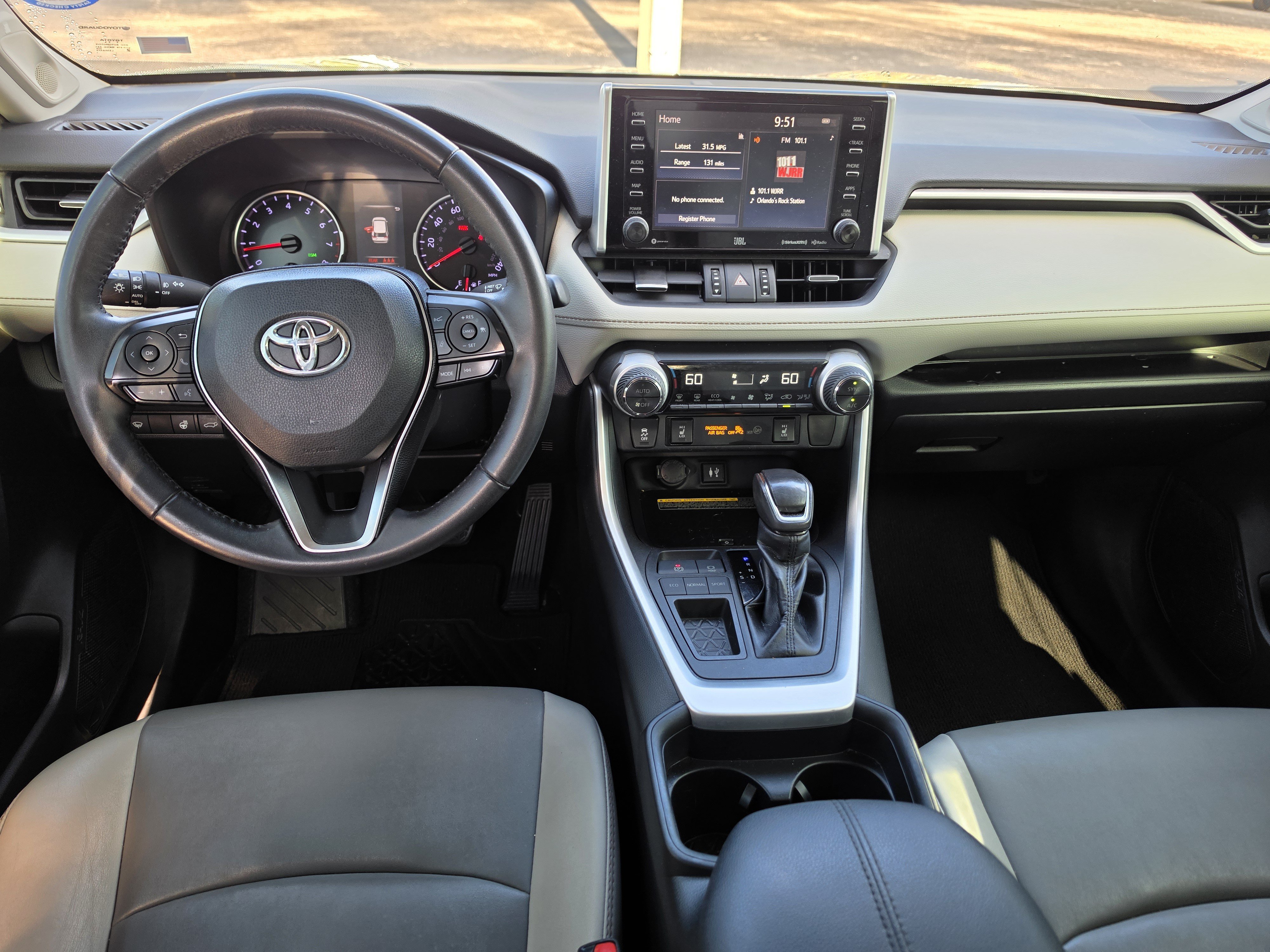 Used 2019 Toyota RAV4 XLE Premium w/ Advanced Technology Package FWD image 10