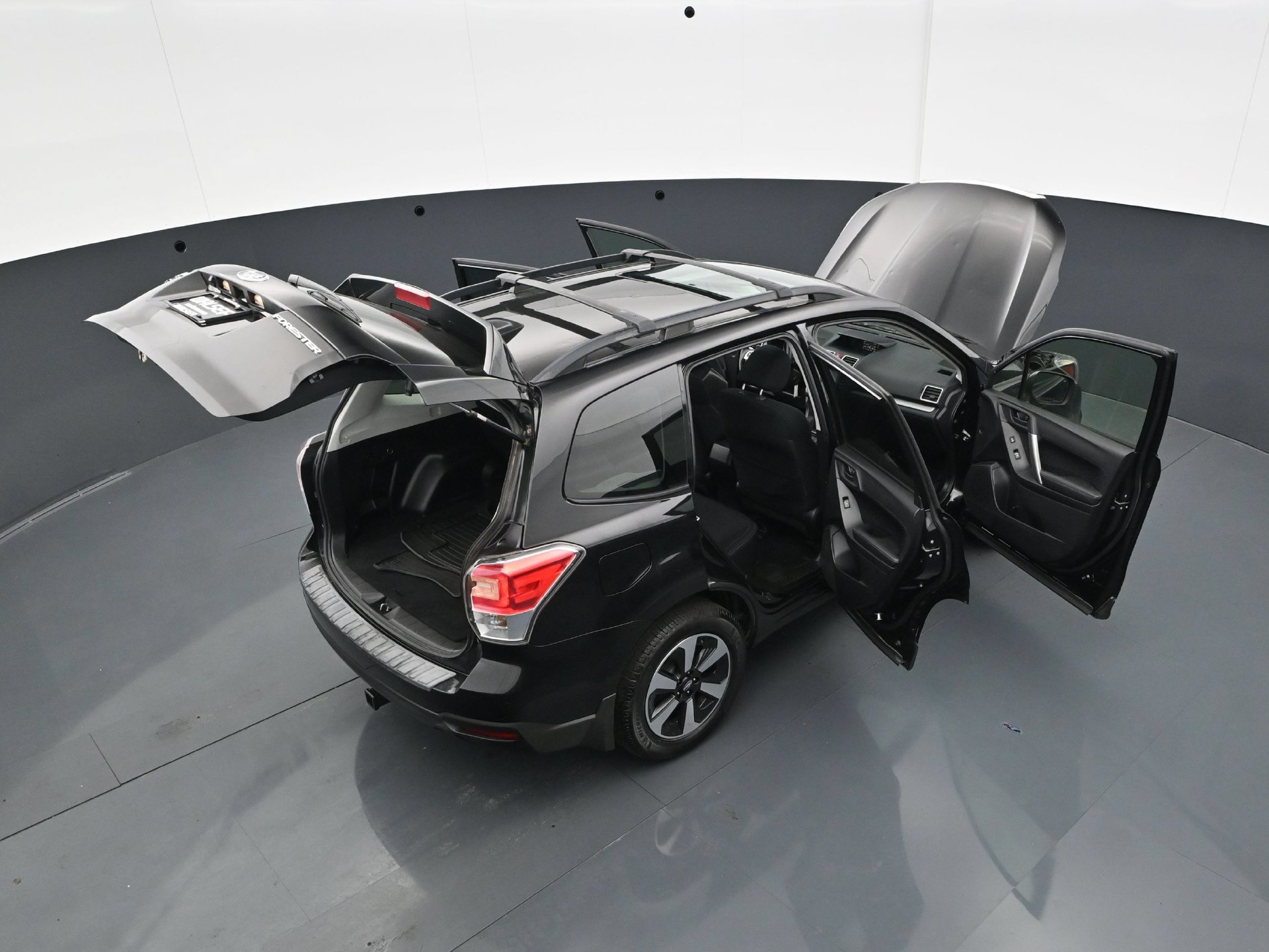 Used 2018 Subaru Forester 2.5i Premium w/ All-Weather Package AWD/4WD image 42
