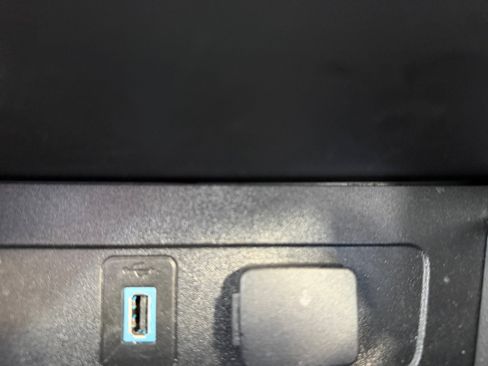 Used 2019 Ford Escape SE image 31