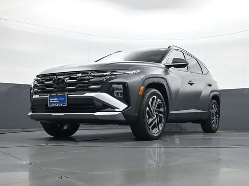 Certified 2025 Hyundai Tucson Limited image 21