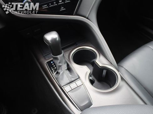 Used 2024 Toyota Camry SE image 17