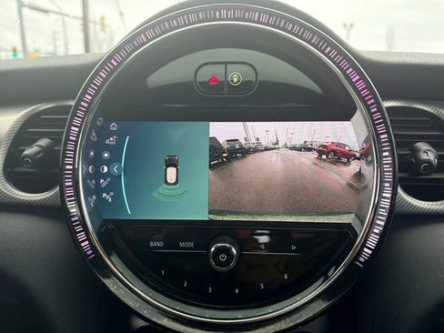 Used 2022 MINI Cooper 2-Door Hardtop image 26