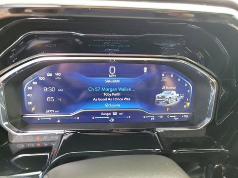 Used 2024 Chevrolet Silverado 1500 High Country w/ Technology Package image 33