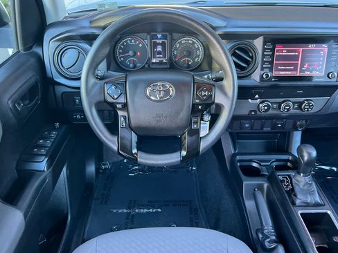 Certified 2022 Toyota Tacoma SR image 14