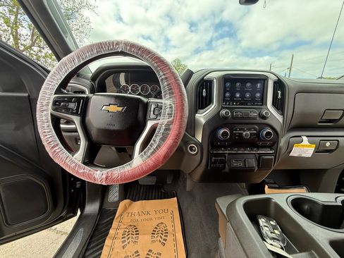 Used 2019 Chevrolet Silverado 1500 LT w/ All-Star Edition image 15