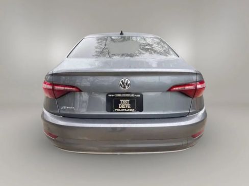 Used 2021 Volkswagen Jetta R-Line FWD image 9