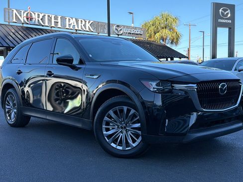 Certified 2025 MAZDA CX-90 3.3 Turbo w/ Preferred Package image 2