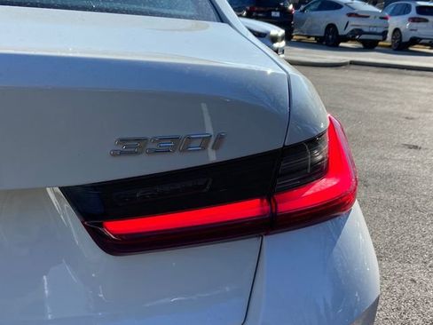 Used 2025 BMW 330i xDrive Sedan w/ Convenience Package image 32