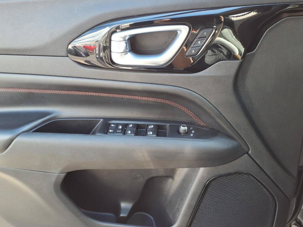 Used 2022 Jeep Compass Trailhawk w/ Trailhawk Elite Group AWD/4WD image 14