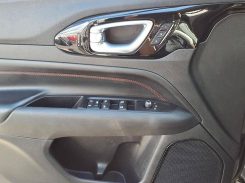Used 2022 Jeep Compass Trailhawk w/ Trailhawk Elite Group AWD/4WD image 14