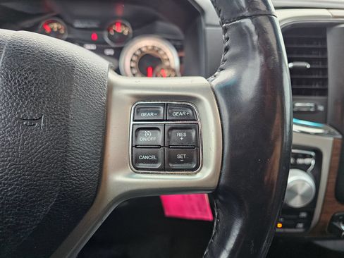 Used 2018 RAM 1500 Laramie AWD/4WD image 25