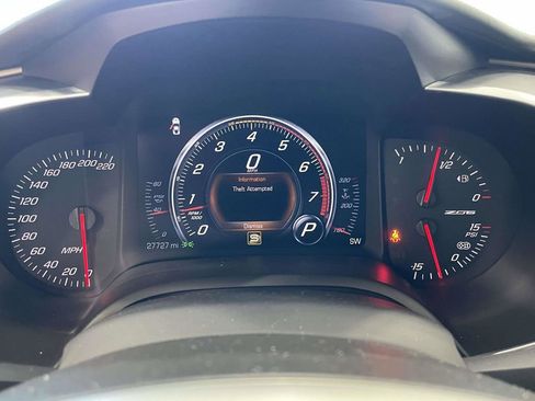 Used 2015 Chevrolet Corvette Z06 w/ 3LZ Preferred Equipment Group image 21