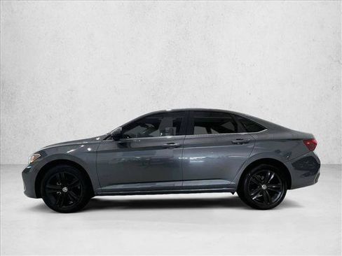 Used 2024 Volkswagen Jetta SE FWD image 6