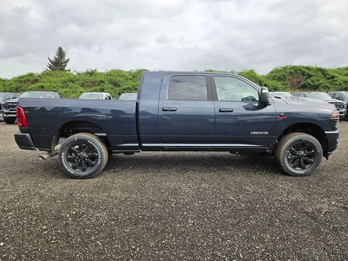 New 2026 RAM 2500 Laramie w/ Night Edition AWD/4WD image 8