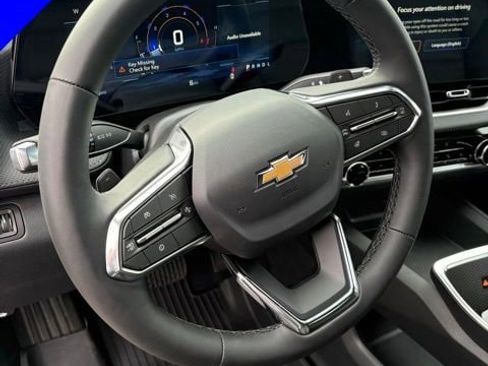 New 2026 Chevrolet Equinox LT w/ Convenience Package II FWD image 14