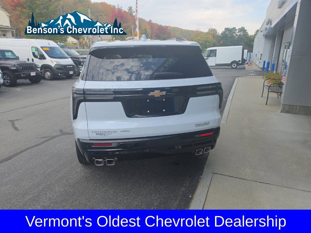 New 2026 Chevrolet Traverse High Country w/ LPO, Floor Liner Package AWD/4WD image 5