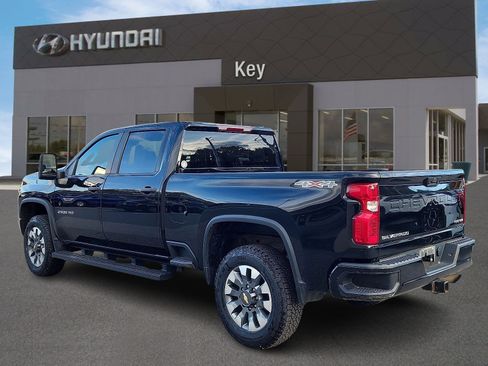 Used 2023 Chevrolet Silverado 2500 Custom w/ Custom Convenience Package image 5