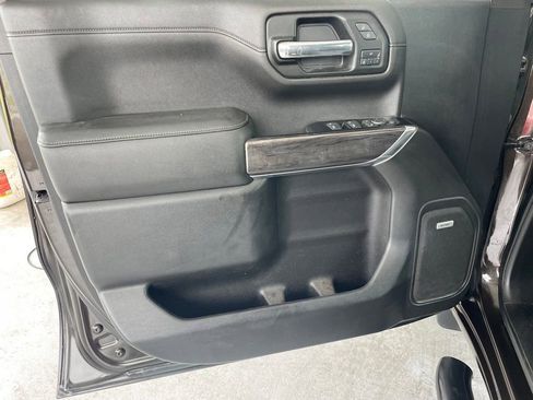 Used 2019 Chevrolet Silverado 1500 LTZ w/ LTZ Texas Edition RWD image 9