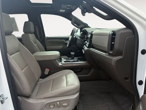 Used 2023 GMC Sierra 1500 SLT w/ SLT Convenience Package image 15