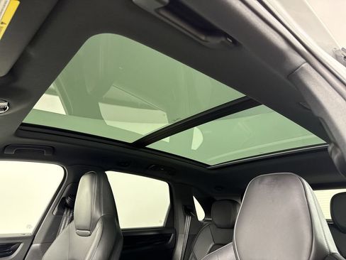 Certified 2023 Porsche Cayenne Platinum Edition AWD/4WD image 42
