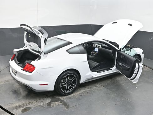 Used 2020 Ford Mustang Premium image 41