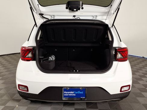 Certified 2026 Hyundai Venue SEL FWD image 8