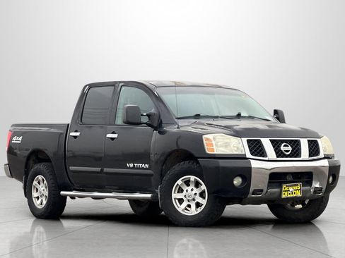 Used 2006 Nissan Titan SE image 1
