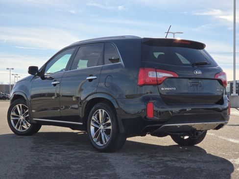 Used 2015 Kia Sorento SX image 16