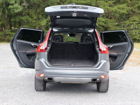 Used 2017 Volvo XC60 T5 Inscription w/ Advanced Package AWD/4WD image 5