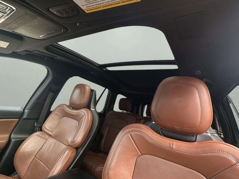 Used 2020 Lincoln Aviator Reserve w/ Equipment Group 202A AWD/4WD image 21