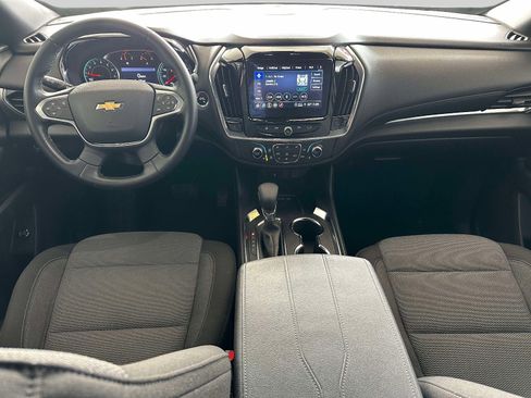 Certified 2023 Chevrolet Traverse LT FWD image 12