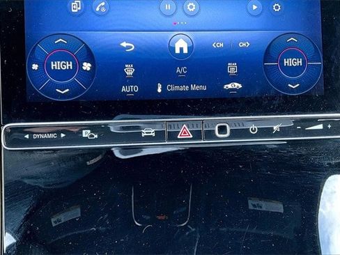 Certified 2025 Mercedes-Benz GLC 300 4MATIC image 18