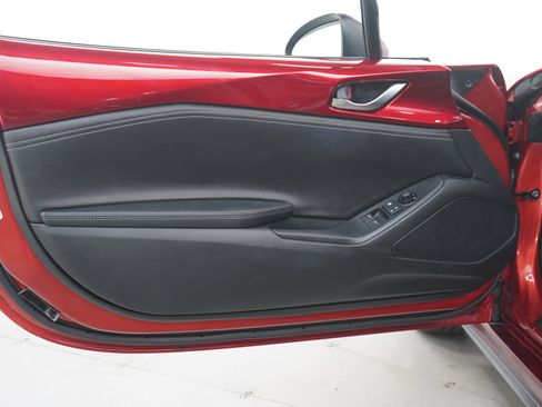Used 2023 MAZDA MX-5 Miata Grand Touring RWD image 13