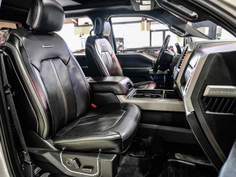 Used 2017 Ford F250 Platinum w/ Platinum Ultimate Package image 36