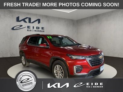 Used 2023 Chevrolet Traverse LT