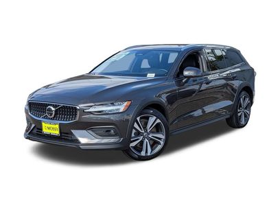 Used 2025 Volvo V60 B5 Cross Country Plus