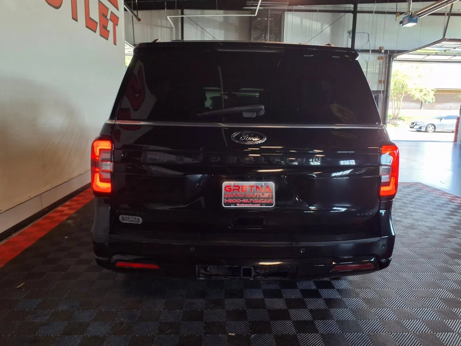Used 2022 Ford Expedition Max Limited AWD/4WD image 6