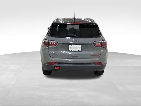 Used 2022 Jeep Compass Trailhawk image 7