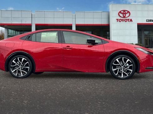 New 2026 Toyota Prius Plug-In Hybrid image 4