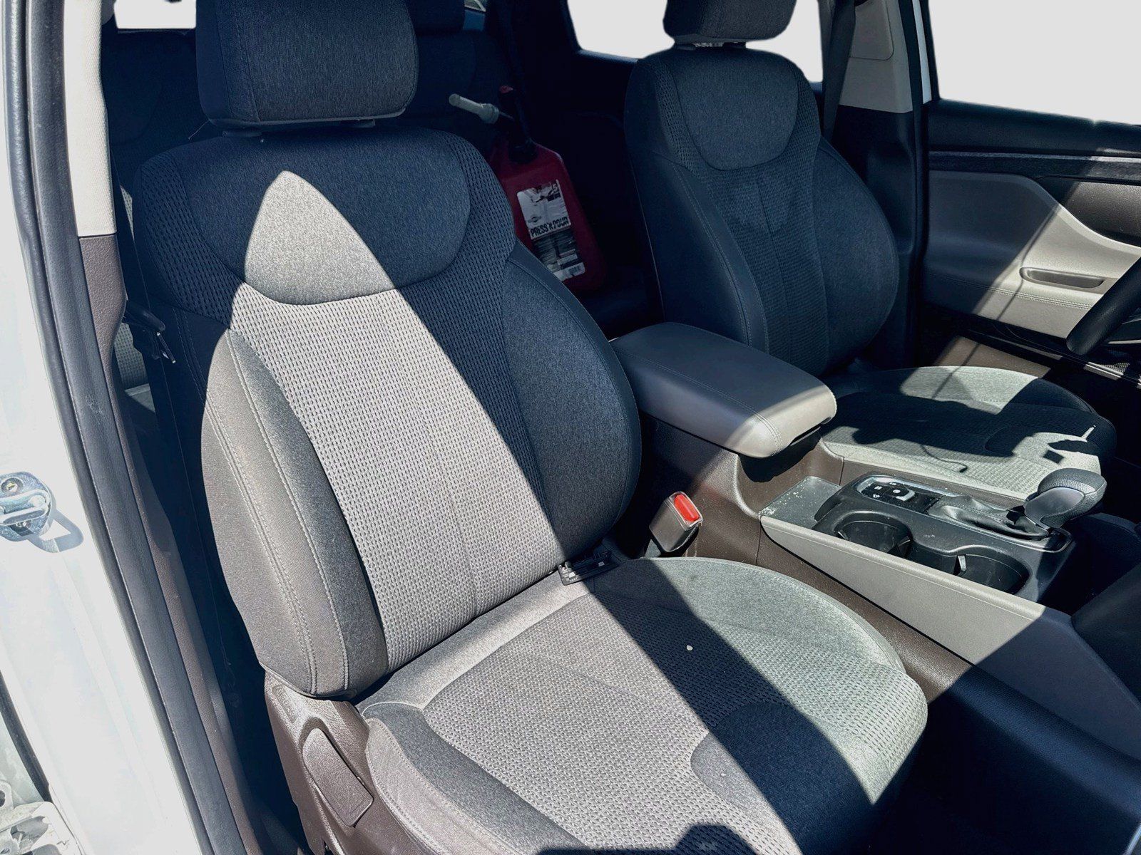 Used 2019 Hyundai Santa Fe SE AWD/4WD image 16