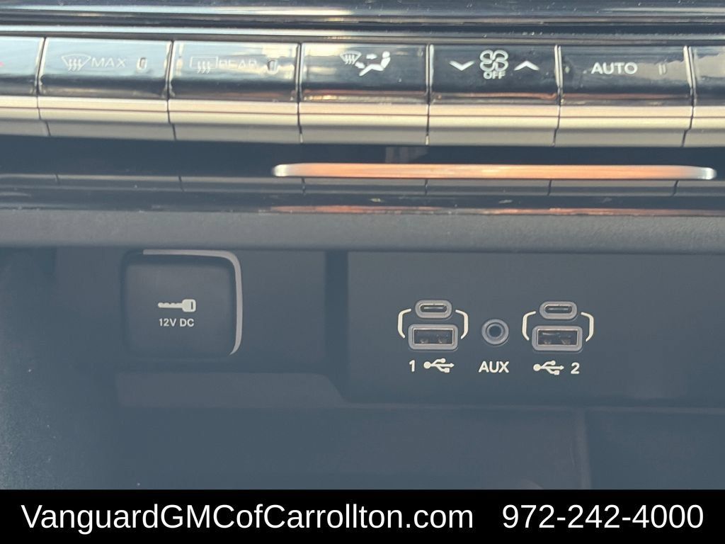 Used 2024 Jeep Wagoneer Series II w/ Flexible Seating Group RWD image 20