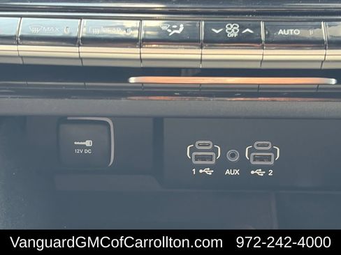 Used 2024 Jeep Wagoneer Series II w/ Flexible Seating Group RWD image 20