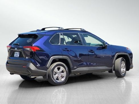 Used 2025 Toyota RAV4 XLE w/ Convenience Package AWD/4WD image 4
