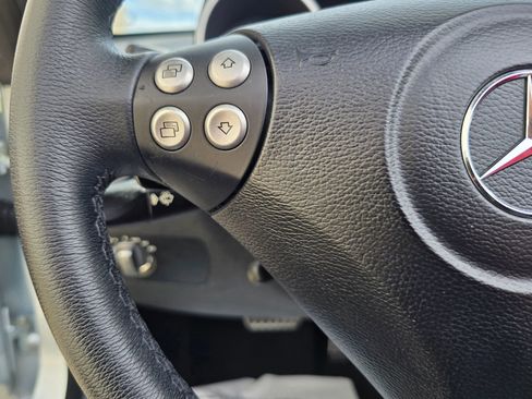 Used 2008 Mercedes-Benz SLK 350 image 32